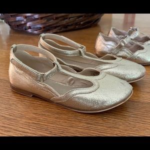 Little Girls Zara Gold T Strap Flats sz 29/11.5